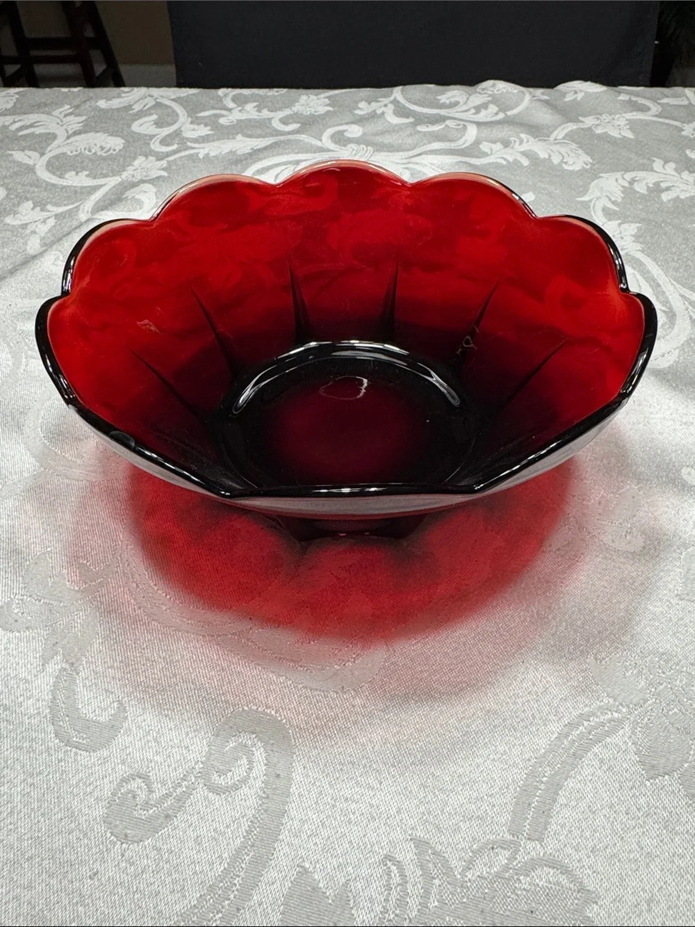 Vtg. Anchor Hocking Royal Ruby red serving bowl. 8” diameter.